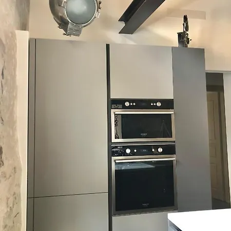 Deluxe Exclusive 90m Ilrusticodib. * 리몬네술가르다